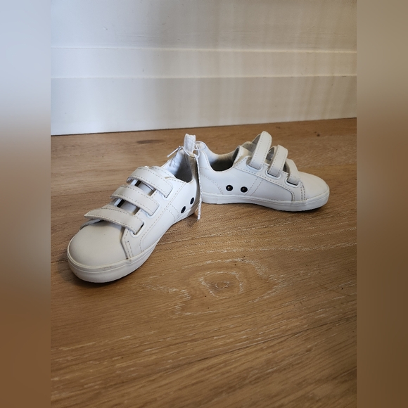 OLD NAVY | NWT white shoes - Picture 6 of 8